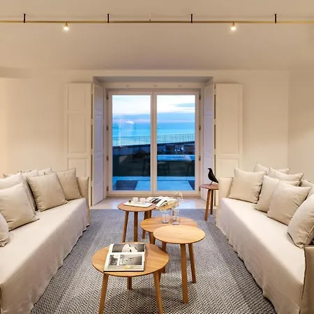 Вилла Oceanfront Luxury In With Pool *