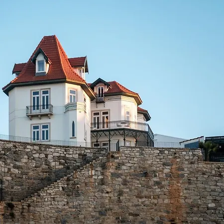 Вилла Oceanfront Luxury In With Pool