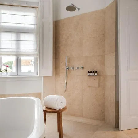 Вилла Oceanfront Luxury In With Pool